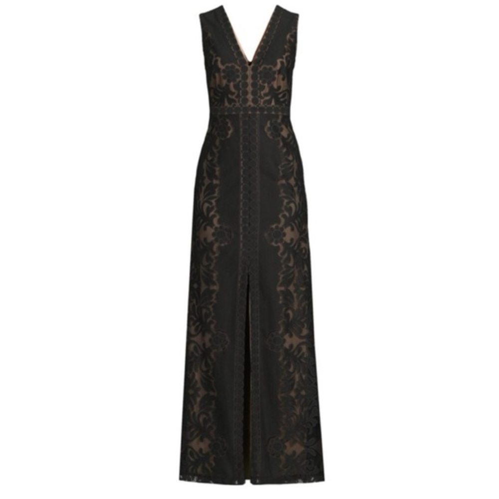 BCBMAXAZRIA V Neck Lace A Line Gown Black​​​